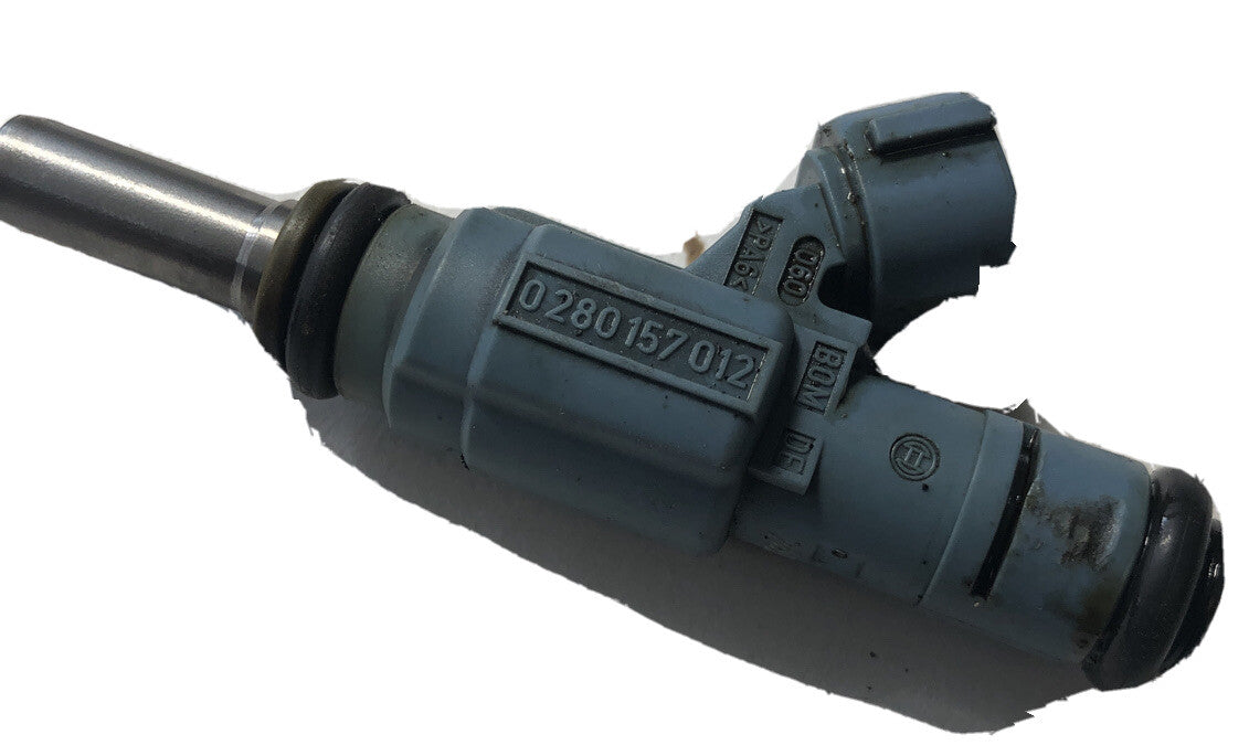 Fuel Injector 0280157012 From a Porsche 955 Cayenne 01-062