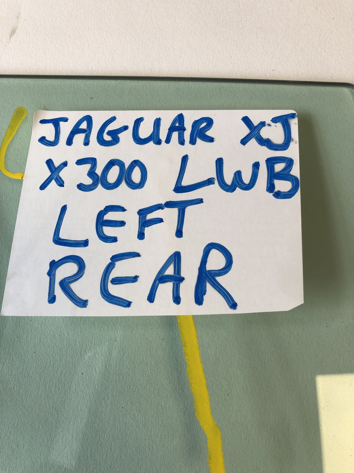 XJ Jaguar X300 LWB Left Rear Door Window Glass2