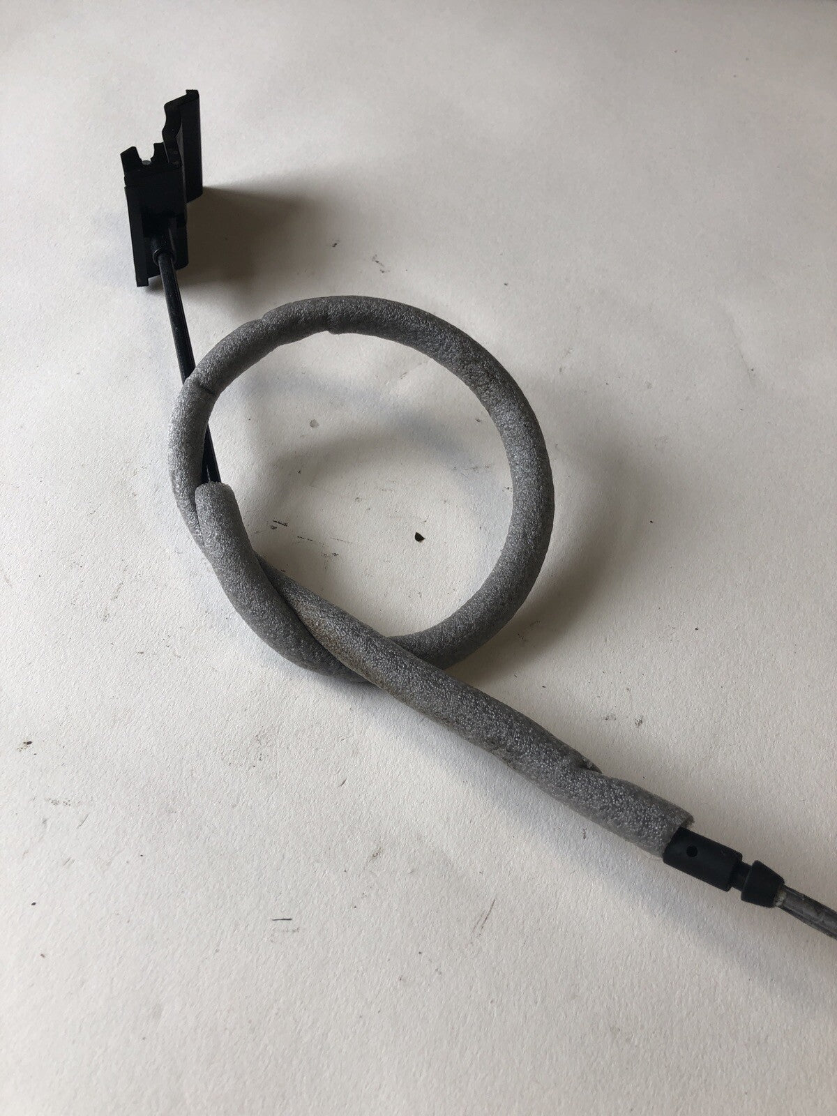 Front Door Bowden Cable 2754525 From a MINI R55 R56 R573