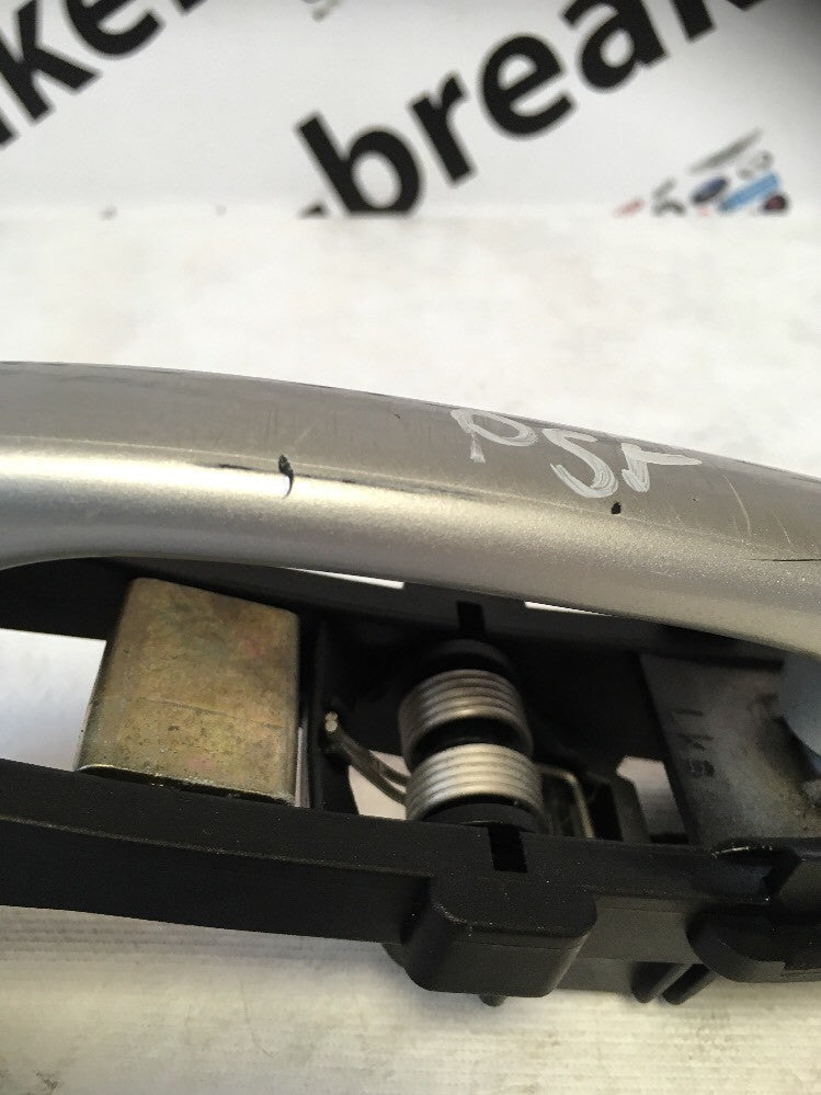 Exterior Door Open Handle Front Left From a Mercedes C Class W203 00-055