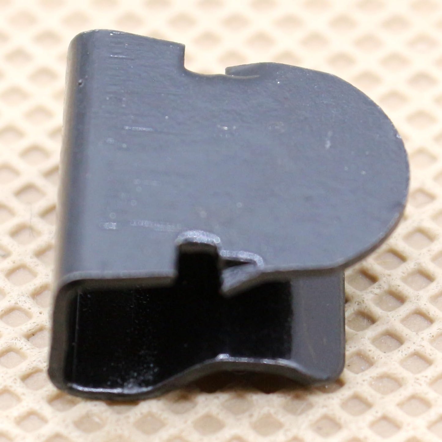 Audi Metal Edge Clip - Wheel Arch Liner & Fender Flare U Fastener 8R0853585