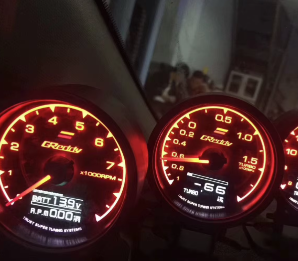 Turbo Boost & Vacuum Gauge  Complete Kit With Hardware – 7 Colour Illumination Digital Monitor 60mm