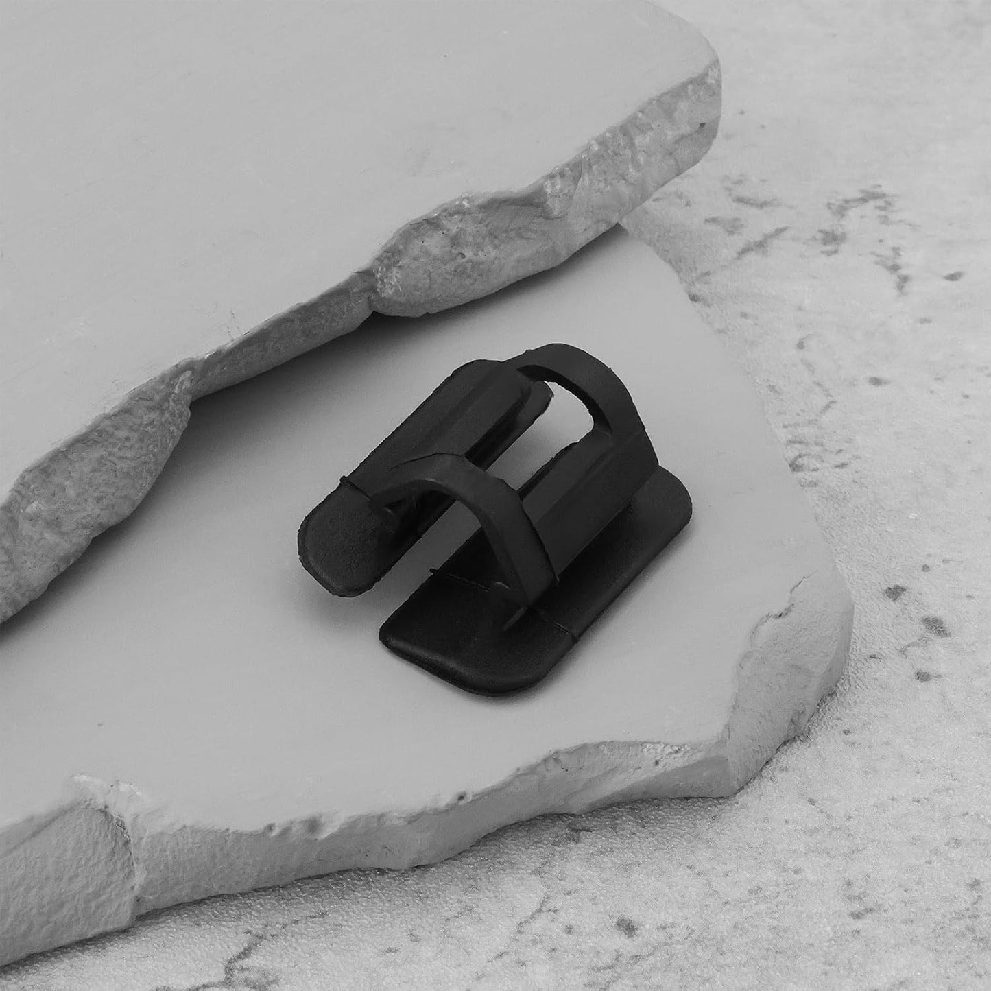 Land Rover & Volvo Bonnet Insulation Retainer Clip - Under Bonnet Sound Pad Fastener LR027039