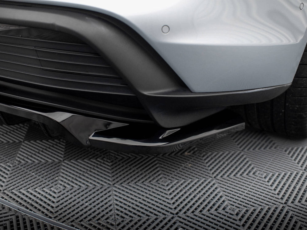 Maxton Design Central Rear Splitter (Vertical Bars) — Porsche Taycan / Taycan 4 / Taycan 4S / Taycan GTS Mk1