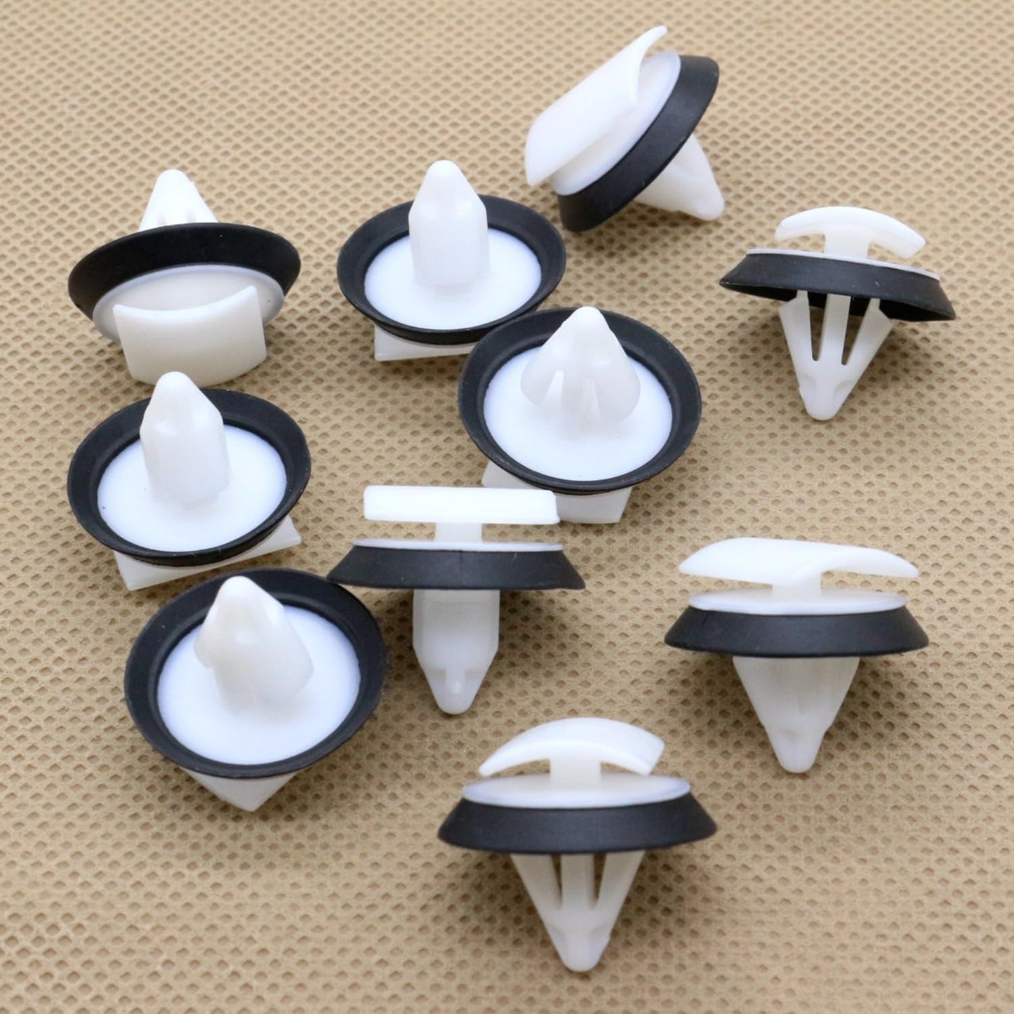 VW Exterior Body Side Trim Moulding Clip WHT008801 WHT008733