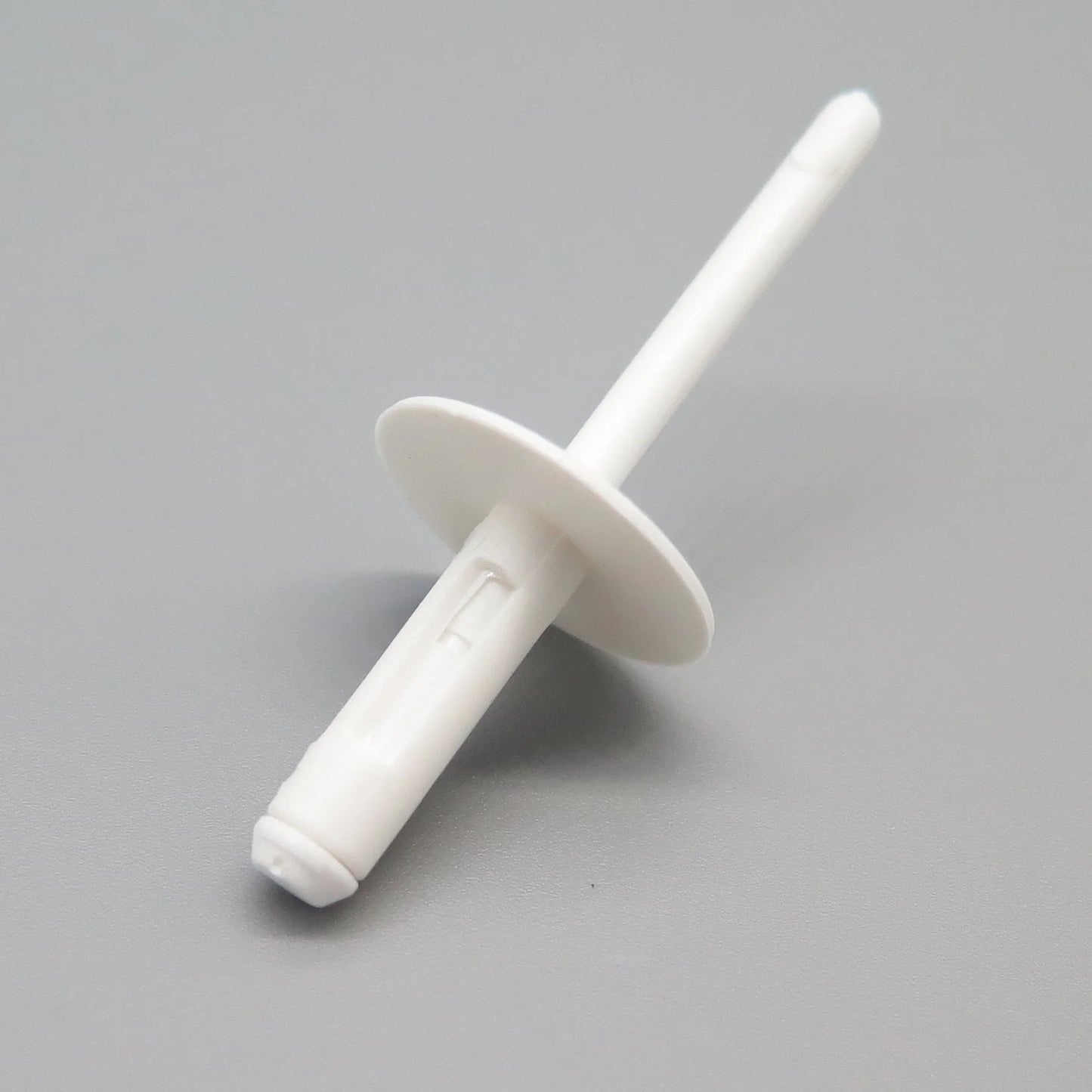 White Wheel Arch Flare Pull Rivet BMW X5 X5M - 07147391324