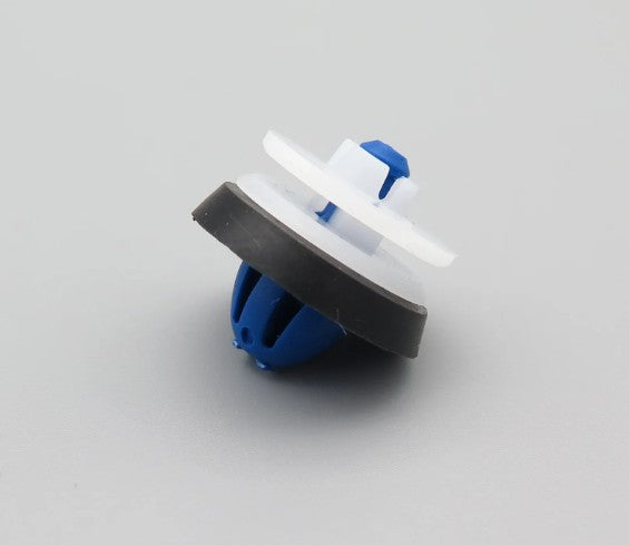 VW Audi Door Card Trim Panel Fastener Clips - 8P0868243A