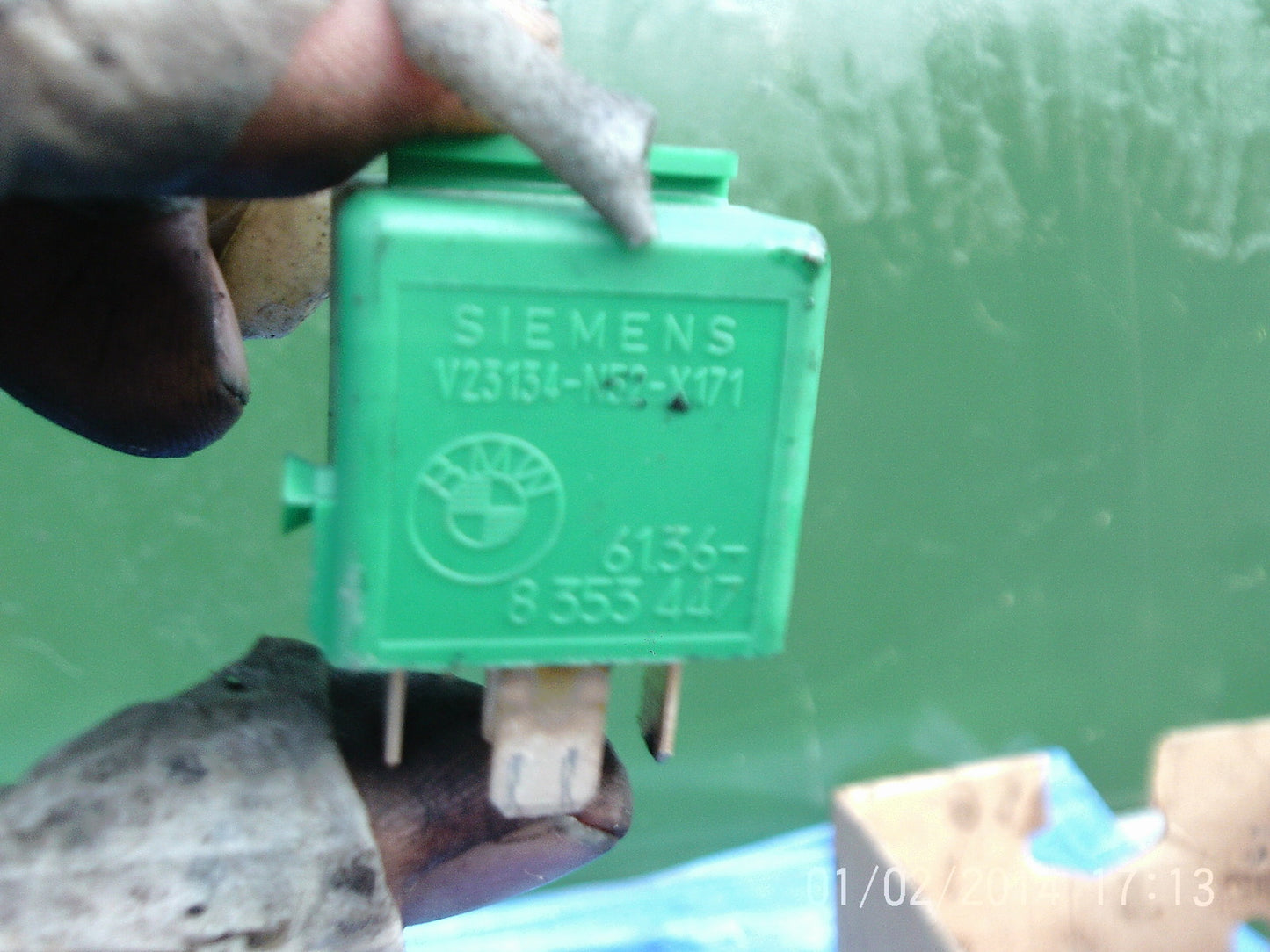 61368353447 RELAY  from BMW E36 316 Ti COMPACT1
