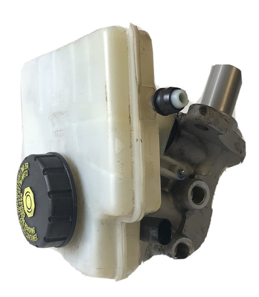 Brake Master Cylinder 6772413 From a MINI R55 R56 R57 R58 R590
