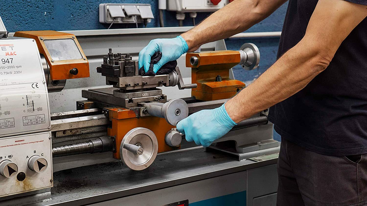 Blue Vinyl Disposable Chefs Gloves Powder Free Blue 100 XL3