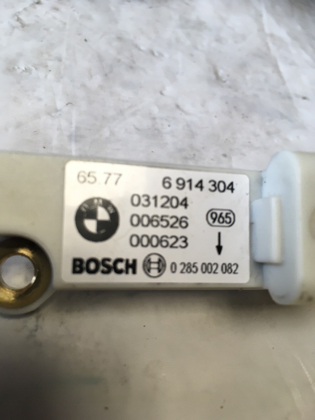 6914304 Airbag Side Impact Sensor from a Mini Cooper R50 2005 1.6 Petrol1