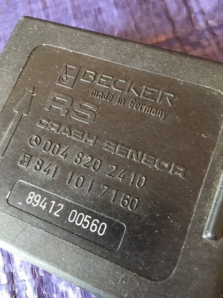 Crash Sensor 0048202410 From  MERCEDES BENZ 190 W2011