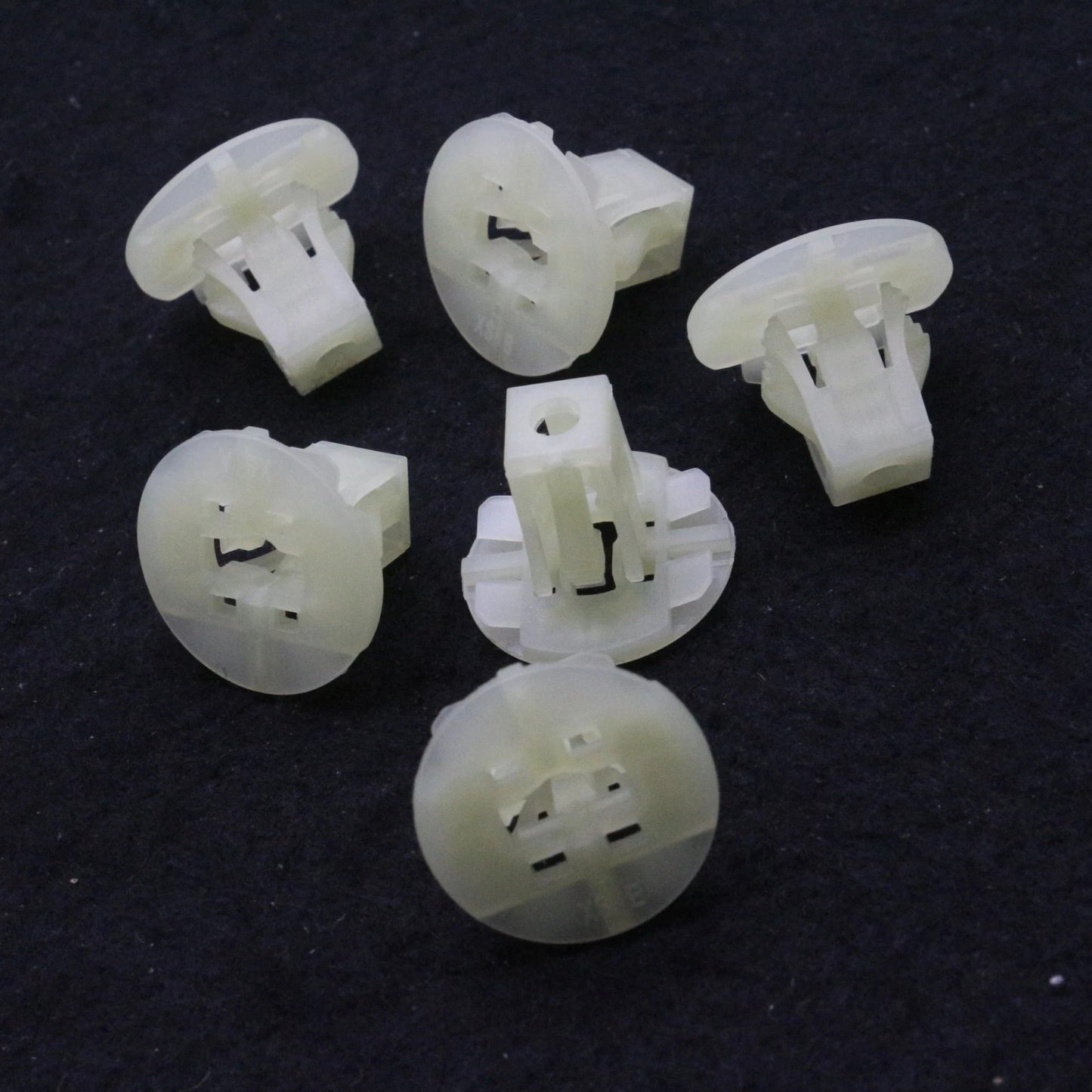 BMW Underfloor Body Protection Weather Shield Trim Panel Fastener Pin Grommet 1515