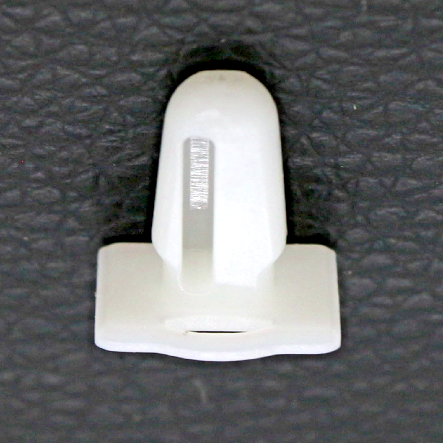 BMW Door Sill Trim Cover Clip - Fits 1 2 3 4 5 6 7 8 Series X3 X4 Z4 Models # 5x19