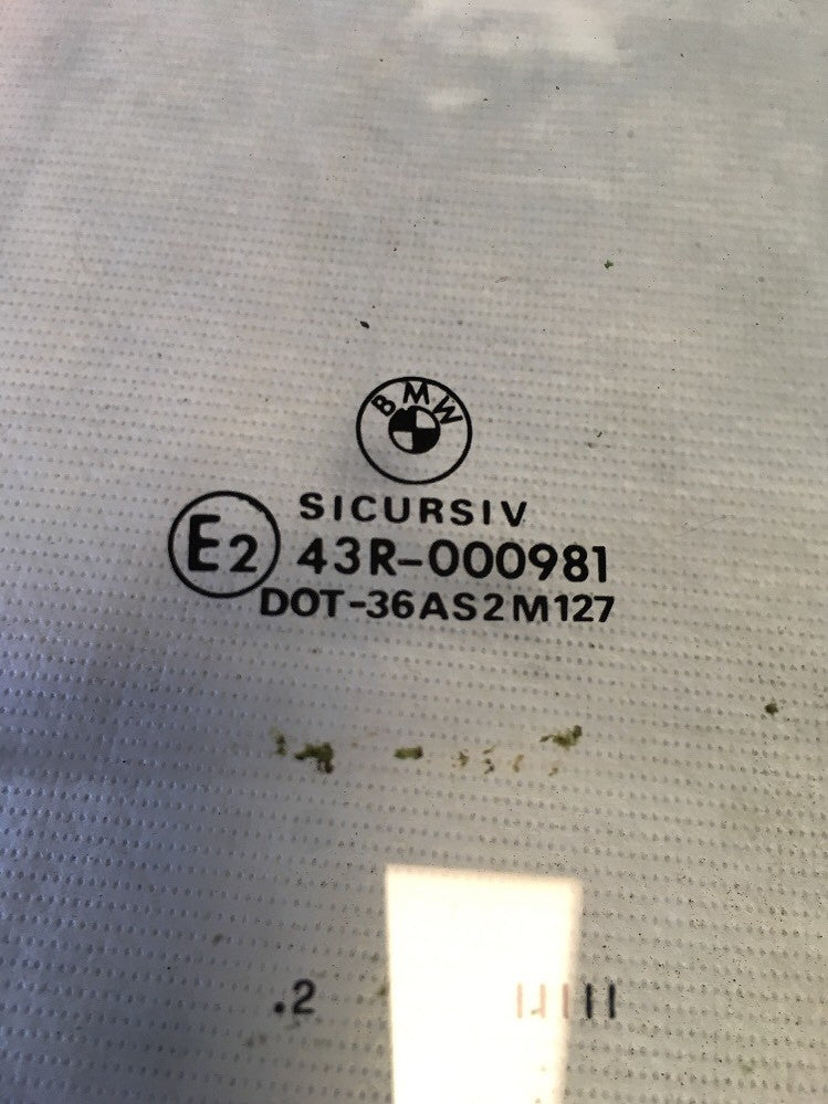 Door Window Glass Rear Left Side for a BMW 3 E46 Facelift1