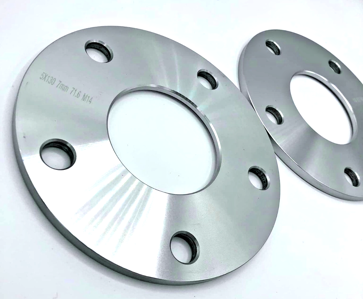 PORSCHE 7mm Wheel Spacers 5x130 With Extended AM Bolts  Precision Fit in Silver16