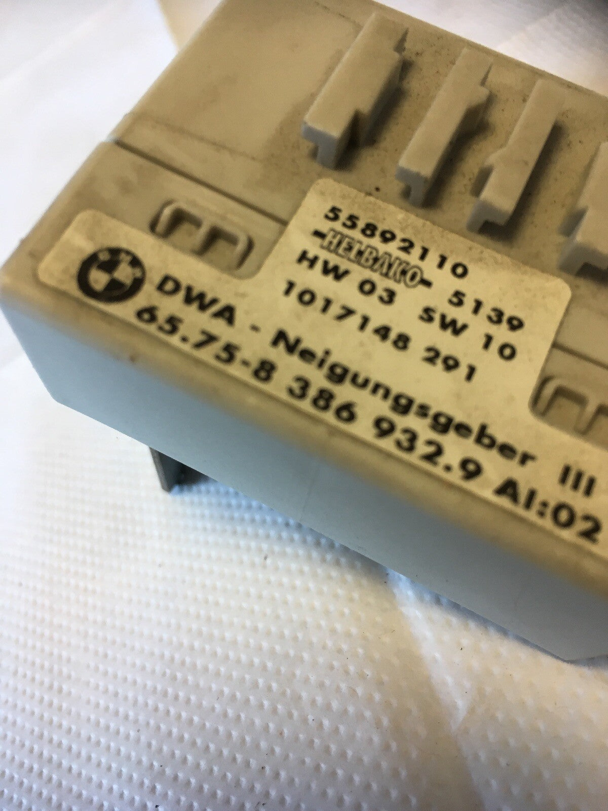 Tilt Sensor 8386932  Module From a BMW E39 Facelift 20011