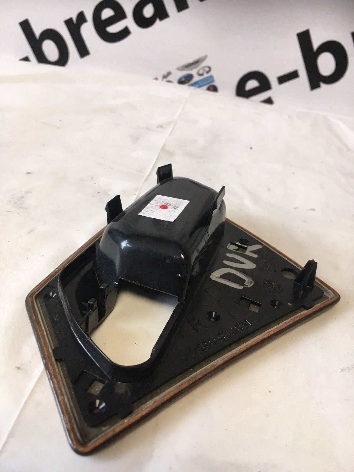 Interior Door Handle Trim Cup Rear  Right  From MERCEDES W163 ML270 CDI 20041