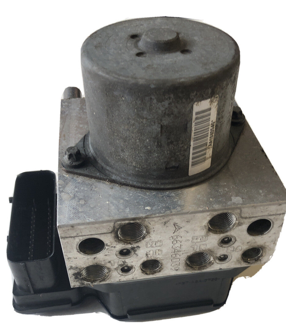 ABS Brake Pump 6785683 - 02 DSC  From a MINI R55 R56 R570