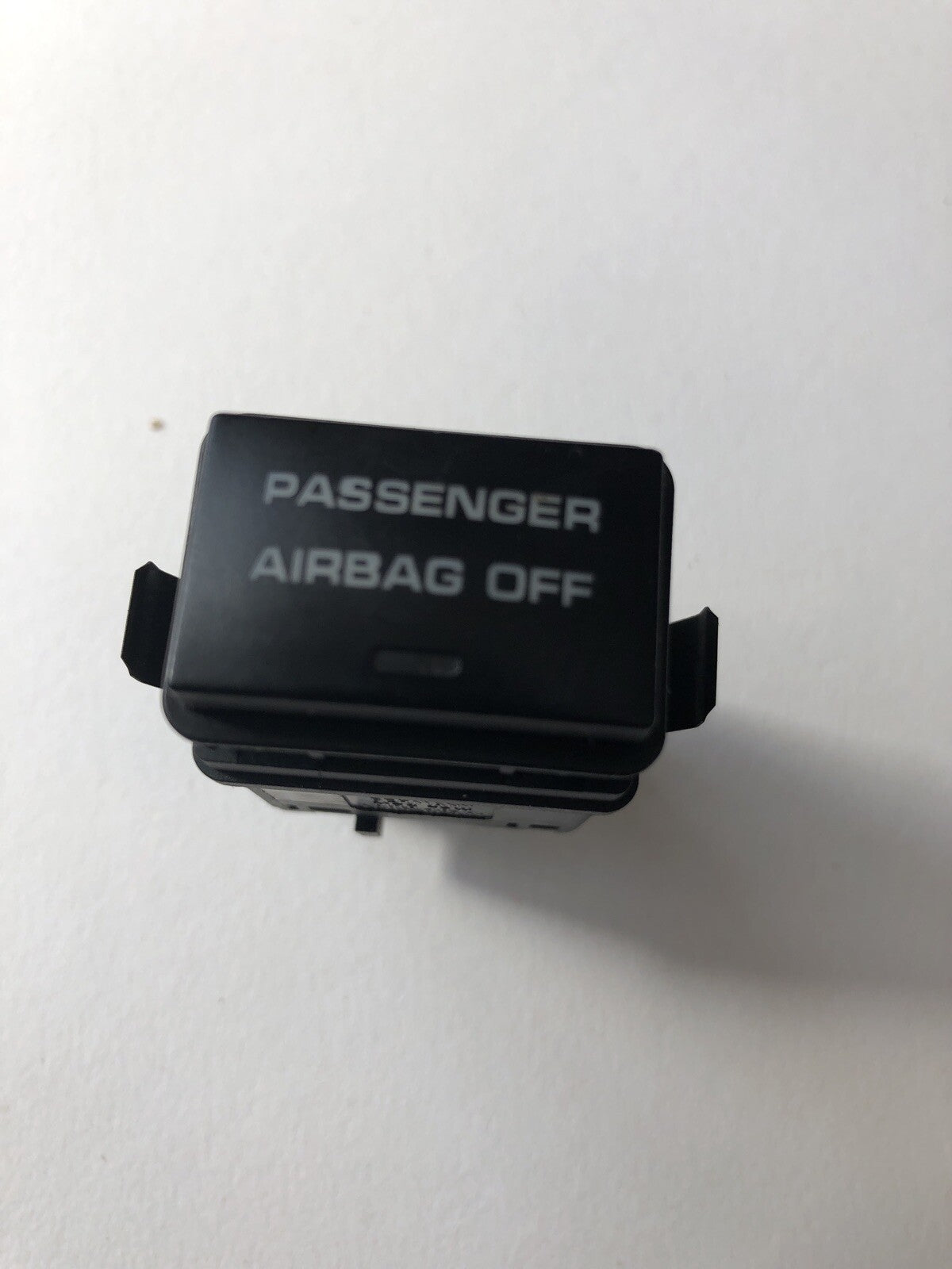Passenger Airbag Switch 7L5919211A   From a Porsche 955 Cayenne 01-061