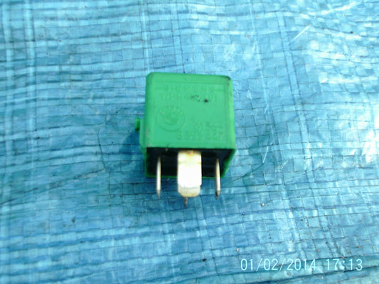61368353447 RELAY  from BMW E36 316 Ti COMPACT0