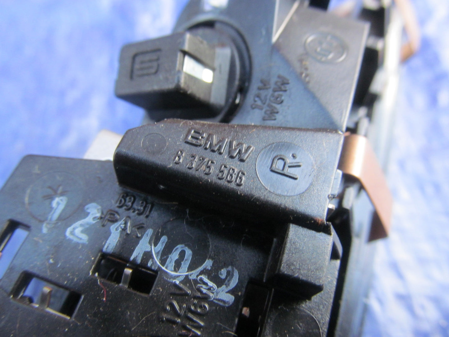 INTERIOR REAR LIGHT O/S RIGHT 8375586 From E46 BMW 318i SE SALOON 20011