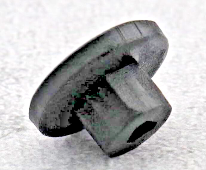 Audi Engine Cover Undertray Splashguard Clip Unthreaded Plastic Nuts 8E0825265C.17