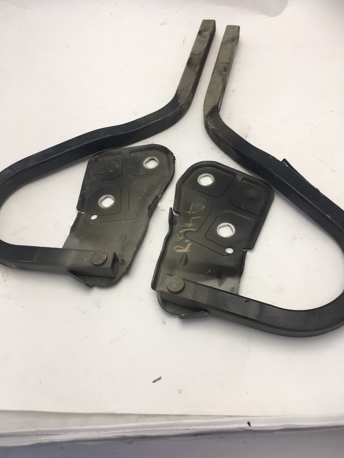 Pair Of Bonnet Hinge In Black From a Mini R50 R52 R53 01-060