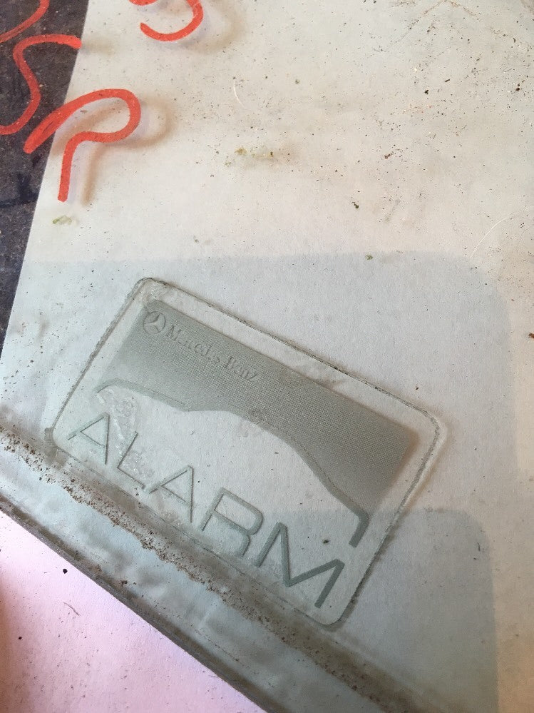 Window Glass Rear Quarter Light Left N/S for MERCEDES BENZ C CLASS W2022