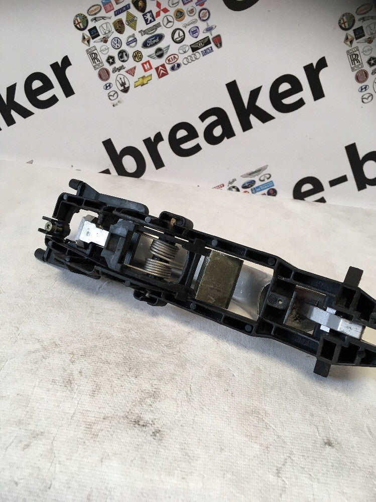 Exterior Door Open Handle Front Right From a Mercedes C Class W203 00-052