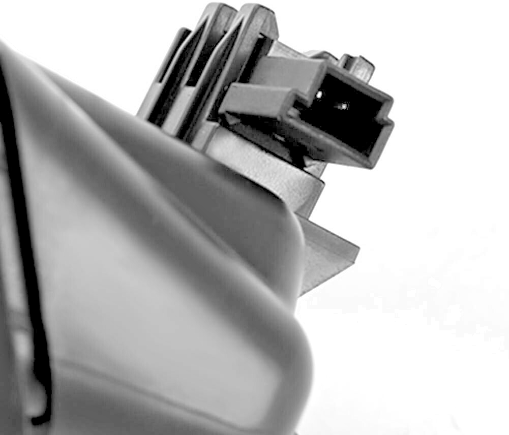 BMW 3 Series Boot Tailgate Handle Release Switch 51247118158 for E90 E91 E92 E9311