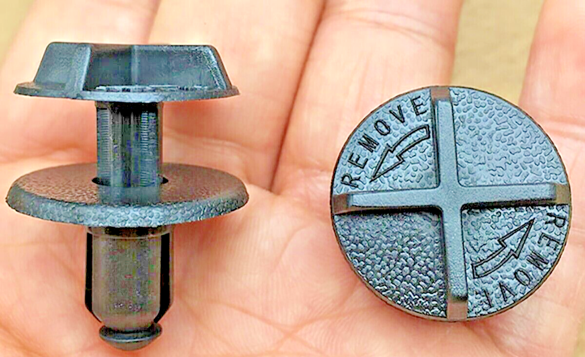 Ford Mondeo 5 Mustang Trim Fastener Clip # 520848518