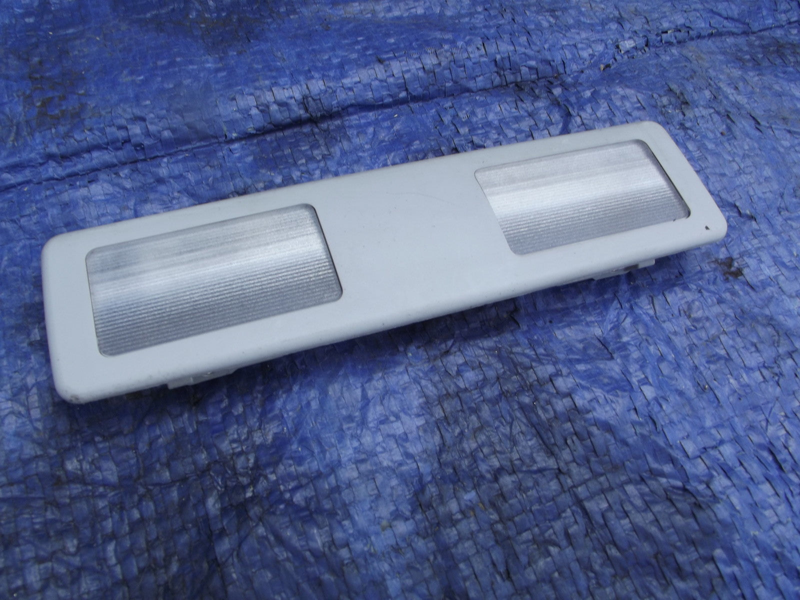 SUN VISOR VANITY MIRROR LIGHT  from a BMW E39 525 D 50