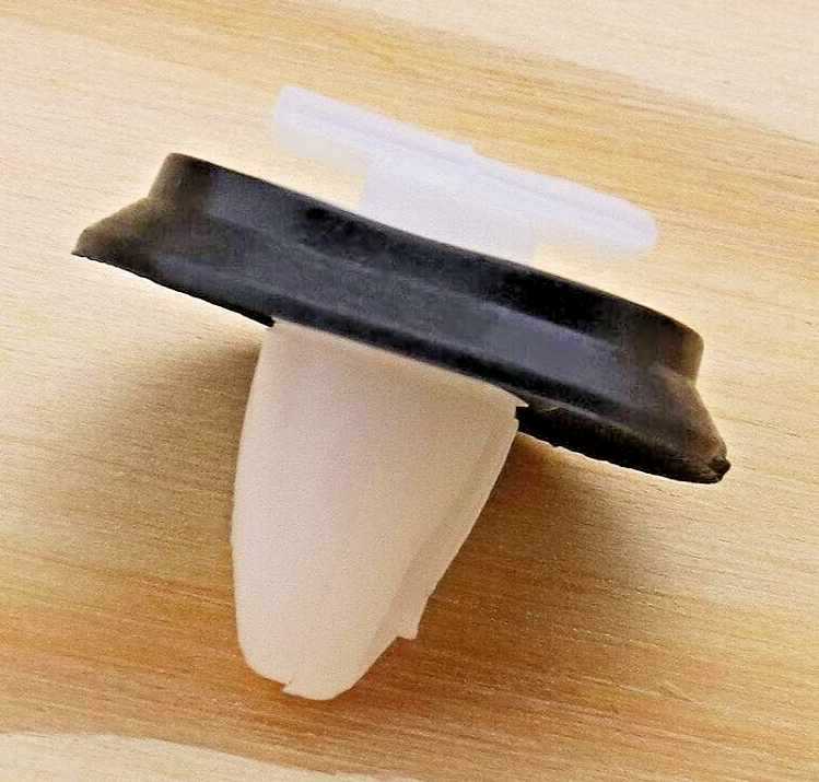 FIAT Exterior Side Trim Clip x15 Pcs Fiat # 71728806 Ducato 1 2 3 Fiorino Qubo7