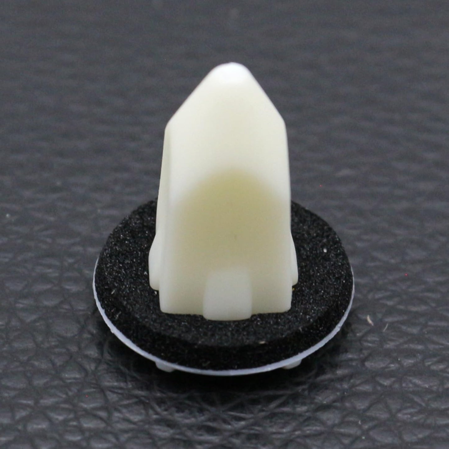 BMW Insulated Gromet for Trim Panel Fixing Secure Bodywork Fastener Clip Pack 107