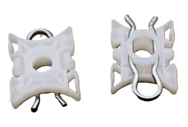 VOLVO Window Regulator Runner Slider Lifting Mechanism Fixing Clips x2 Pcs Pair.18