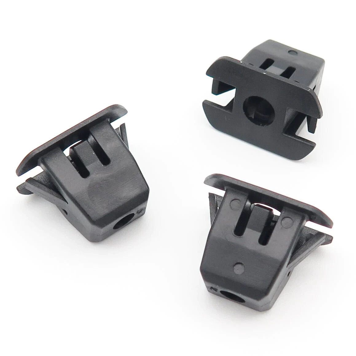 VW - AUDI Bodywork fixing Grommet 8k0837199 x20 A1 A3 A4 A5 Q2 Skoda Macan1