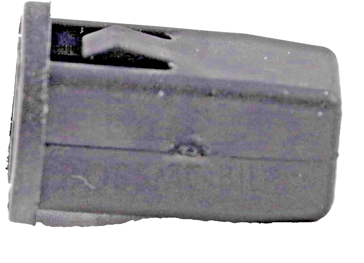 10x Ford Trim Clips 6659902 Body Panel Insert Grommets for Fiesta Focus Transit.8