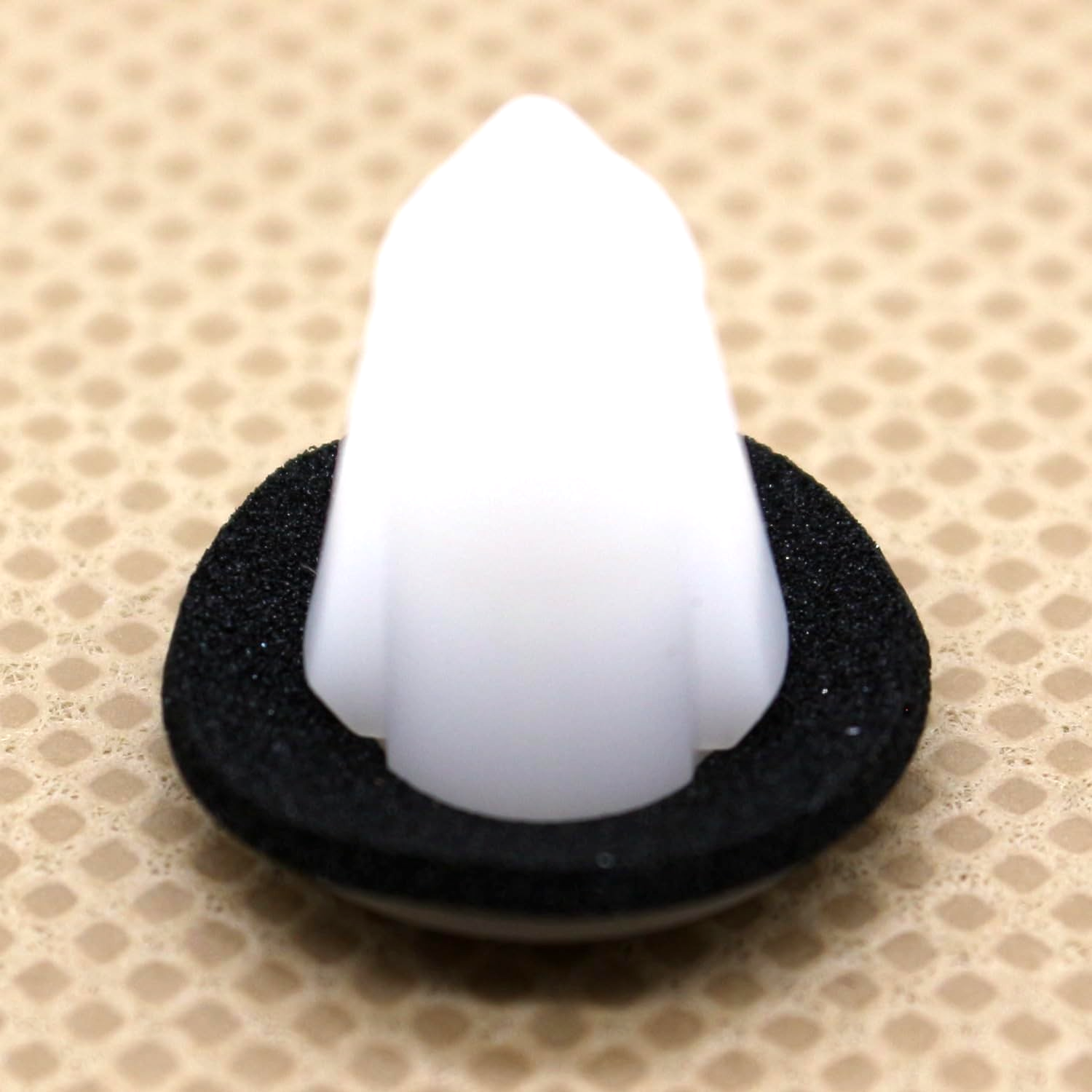 BMW Insulated Screw Grommet, Trim Panel Secure Mounting Clip Fastener 1998 On 2012