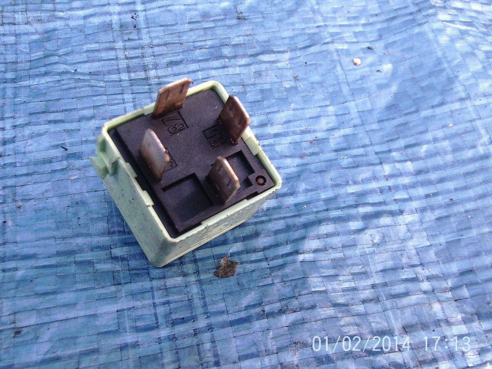 61368366600 RELAY  from BMW E36 316 Ti COMPACT1