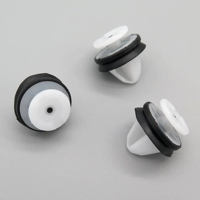 Land Range Rover Trim clips x 10  Freelander Discovery Sport Evoque LR0061013