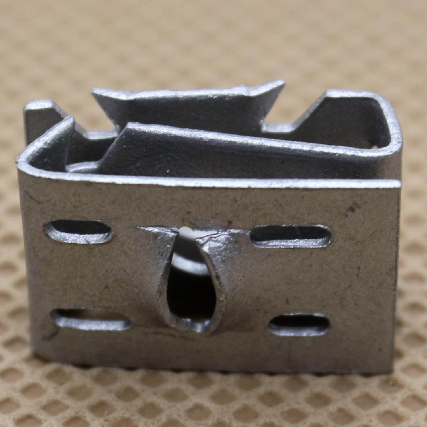 AUDI Speed Nut Undertay Splashguard Trim & Interior Panel Fastener M5 Clip x10pc8