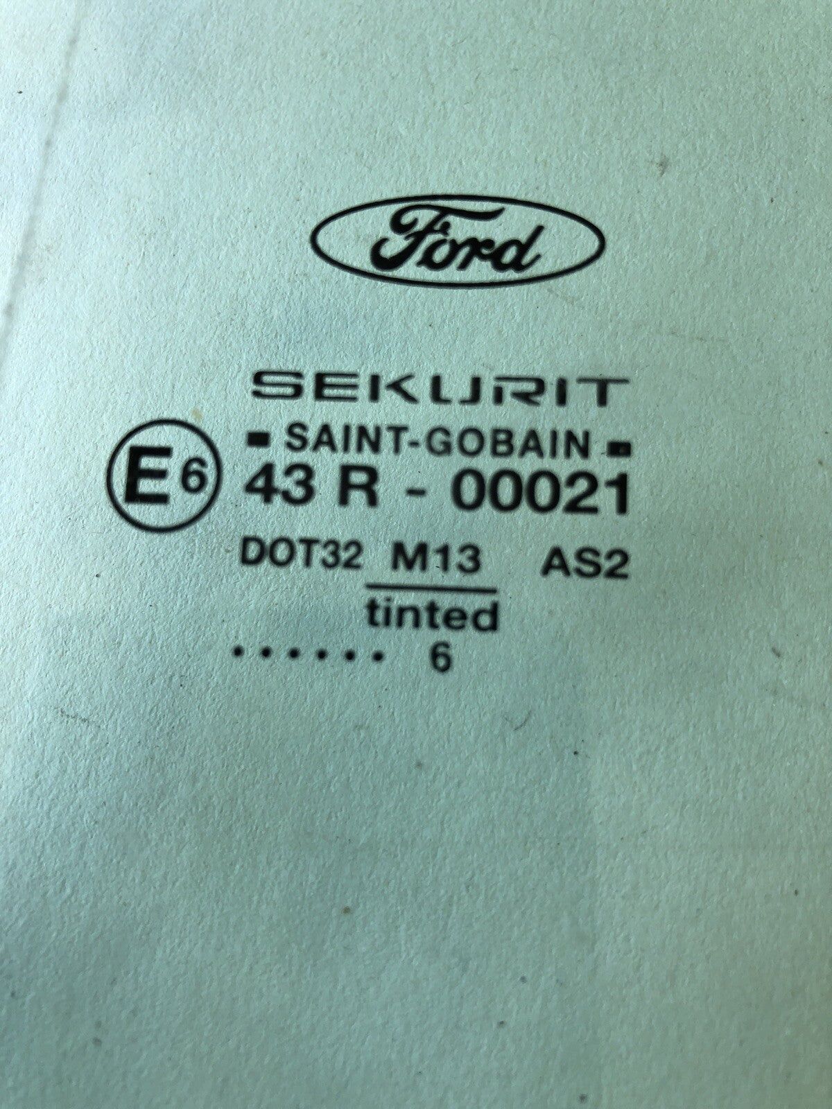 Ford Mondeo Mk3 5 Door Left Rear Door Window Glass1