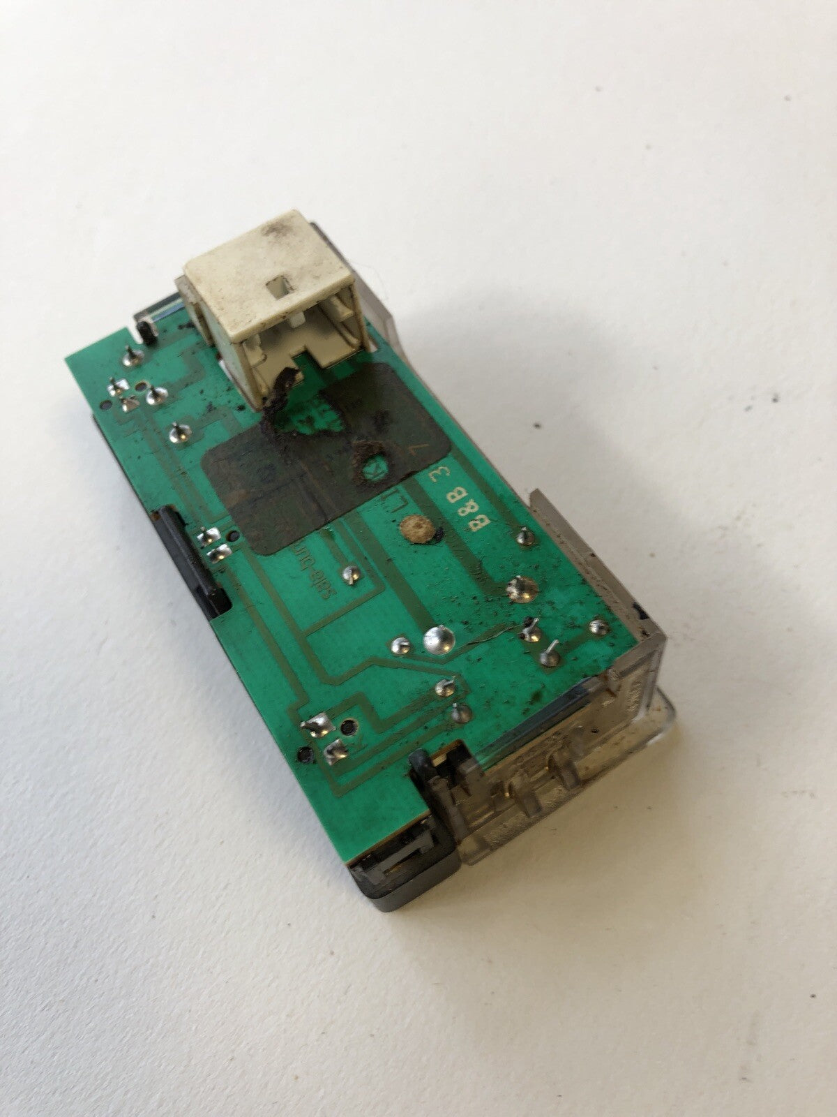 Interior Courtesy Light 7L5947291 From a Porsche 955 Cayenne 01-061