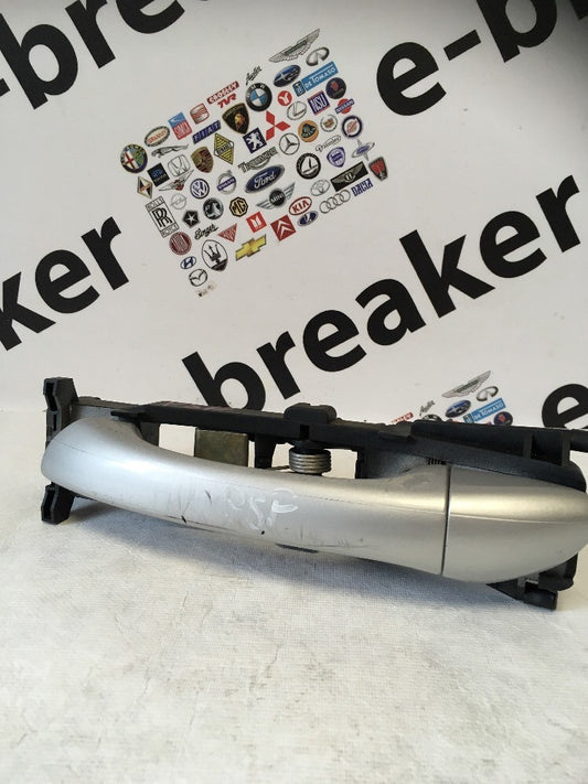 Exterior Door Open Handle Front Left From a Mercedes C Class W203 00-050