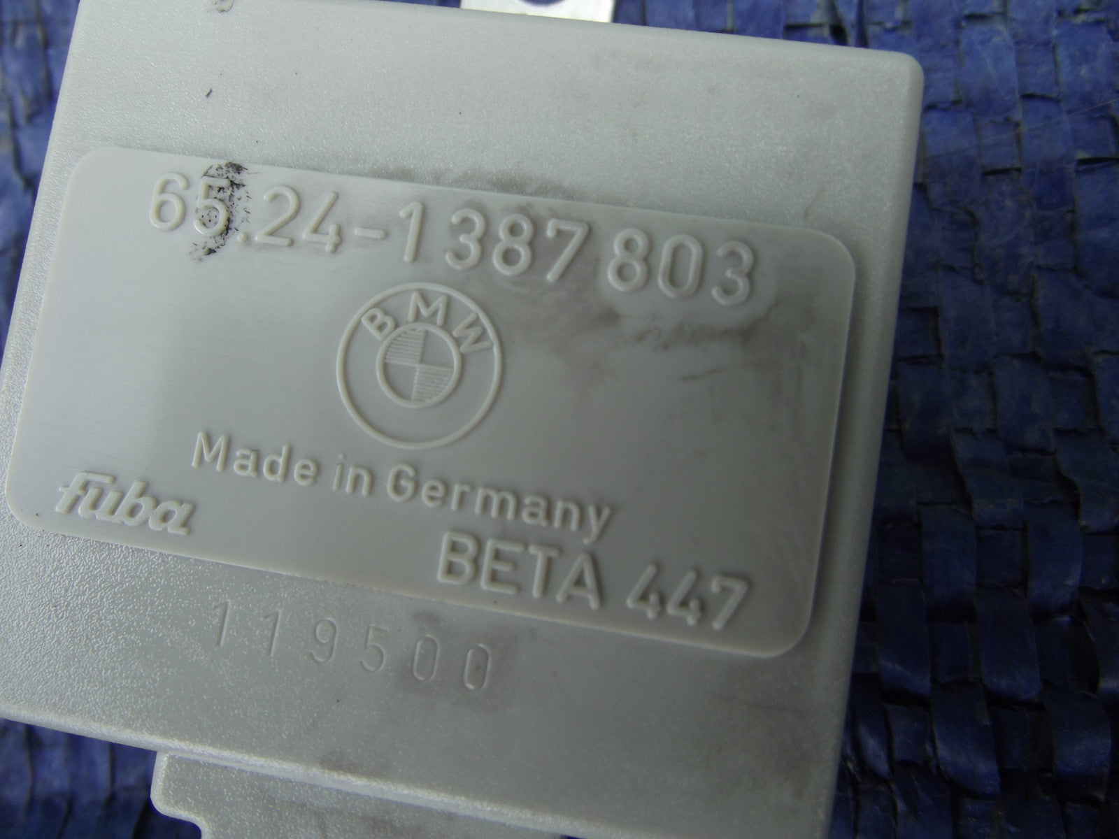 BMW E36 3 Series Radio Aerial Trap Circuit – 652413878031