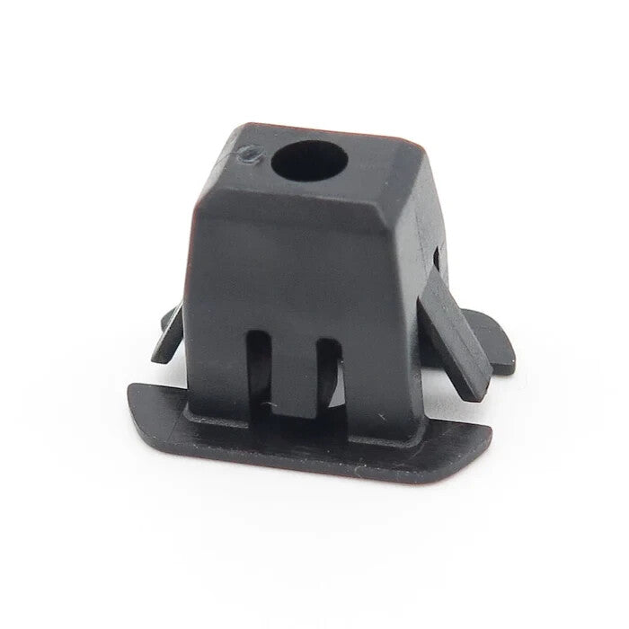 VW - AUDI Bodywork fixing Grommet 8k0837199 x20 A1 A3 A4 A5 Q2 Skoda Macan3