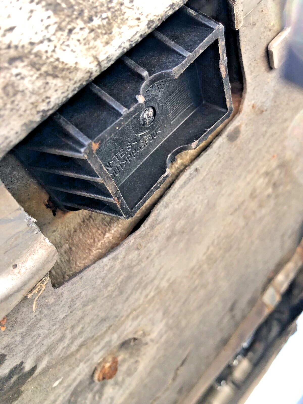 BMW Rubber Jacking Jack Pad Lift Adaptor Fit E46 E90 E91 E92 X1 X3 X5 X6 & MORE2