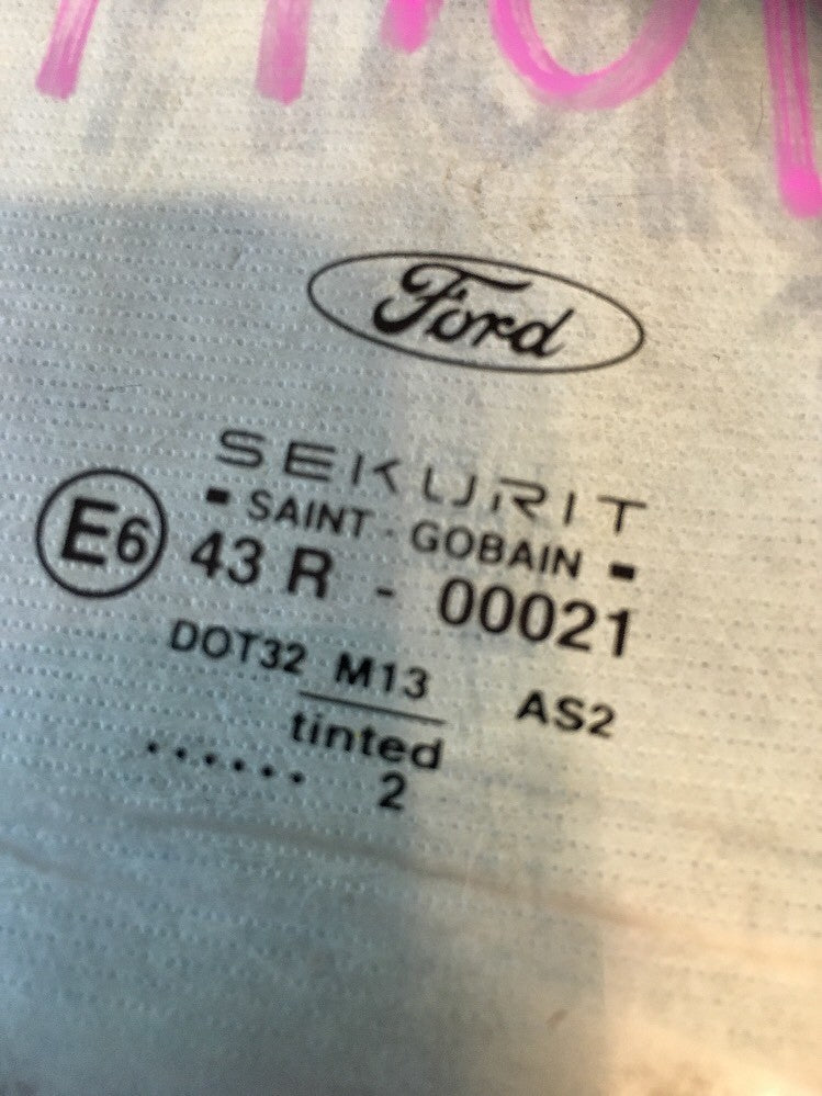 Window Glass Front Right For Ford Mondeo Zetec 2.0 Mk3 Hatchback1