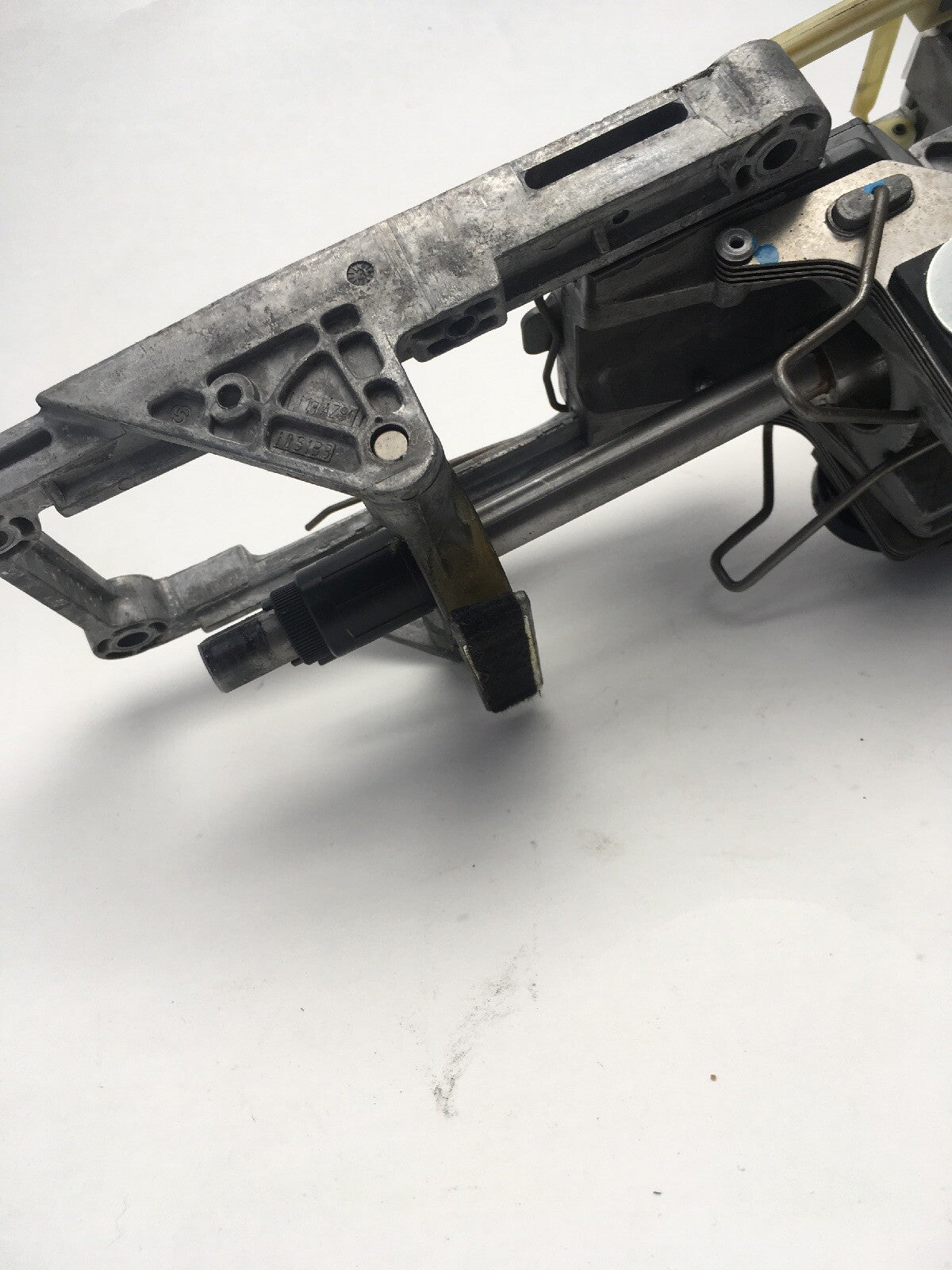 Upper Steering Column Adjustable 6781943 From MINI  R50 R52 R535